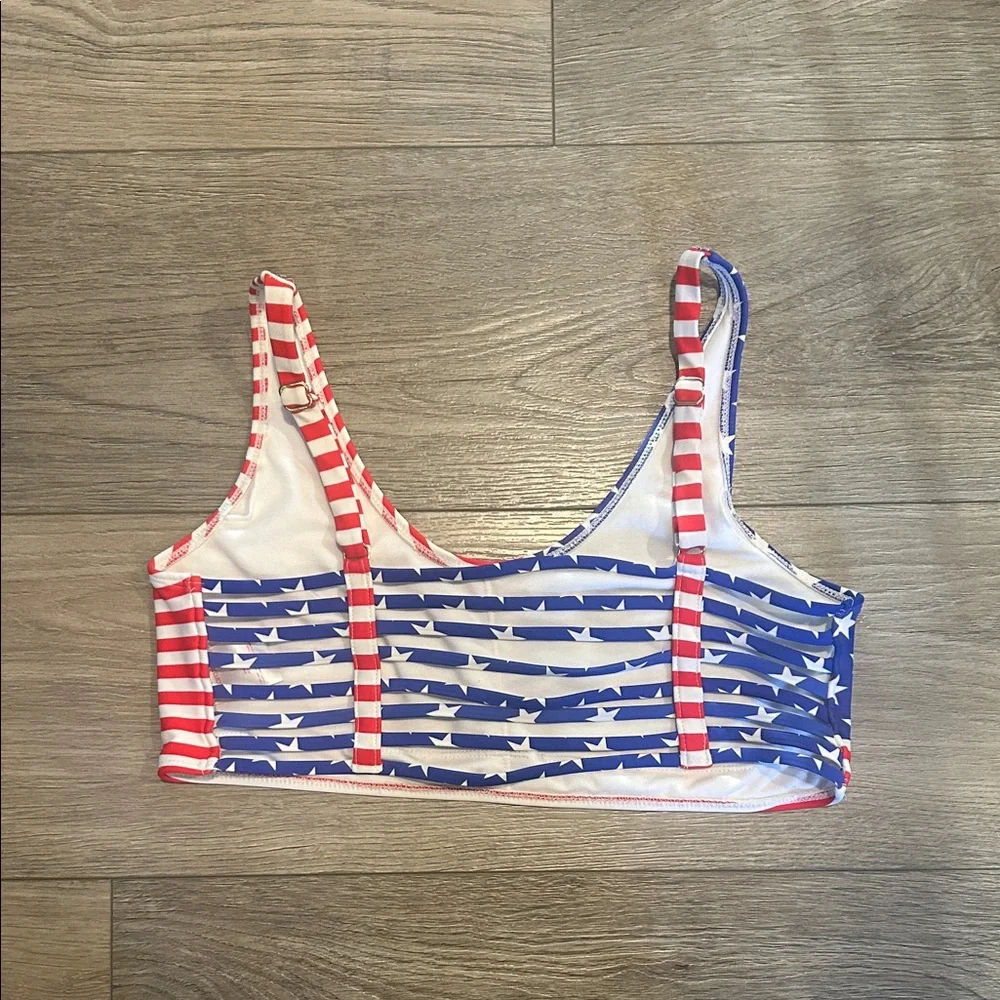 Xhilaration Red and Blue Crop Top - Picture 4 of 5